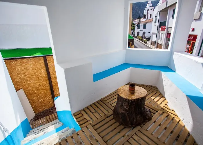 The Pallet - Santa Cruz (Madeira)