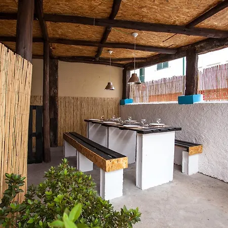 The Pallet - Guest house Santa Cruz (Madeira)