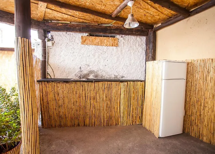 招待所 The Pallet - *